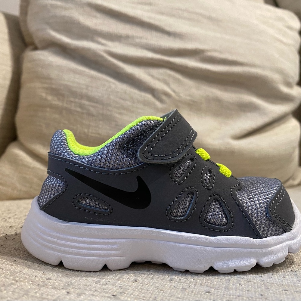 New Nike tennis shoes!